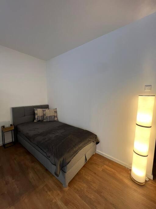 Moderne Wohnung Mit 4 Betten Bochum Extérieur photo